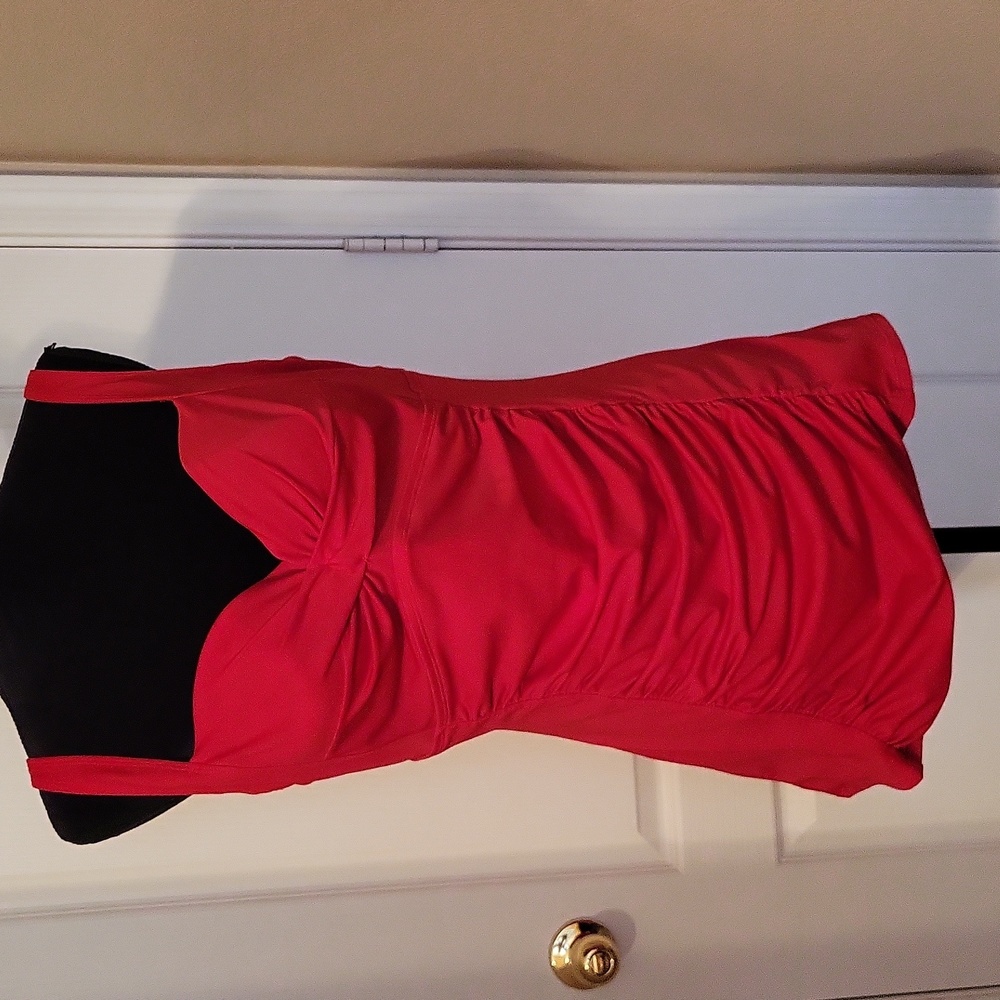Torrid size 2 red tankini swim top